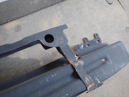 Renfort pare choc Sous Pare choc Avant SKODA OCTAVIA II 2004-2012