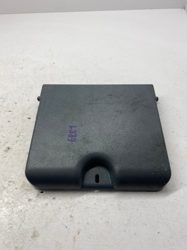 БЛОК ЗАПОБІЖНИКІВ SKODA 6U0937031