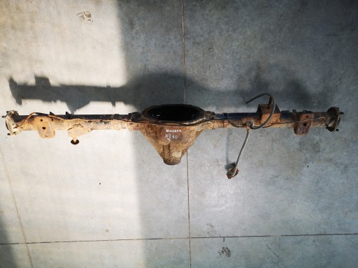 JEEP XJ CHEROKEE 4.0 ПІХВИ МОСТА ЗАДНІЙ ЗАДНІЙ