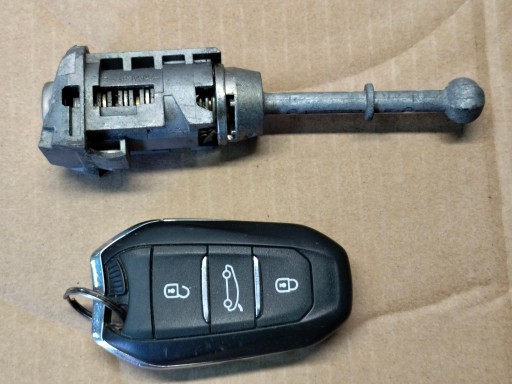 CITROEN C4 PICASSO II ВСТАВКА ДЛЯ ДИСТАНЦИОННОГО КЛЮЧА