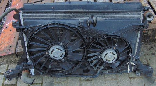 214815872R, 214107695R - Кулер води вентилятори кондиціонера renault master 3 iii 2.3dci europa