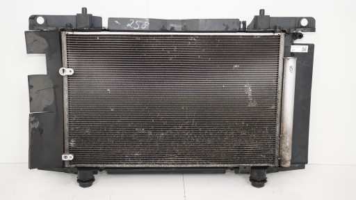 Комплект радиаторов toyota auris i 06-09 1.3b