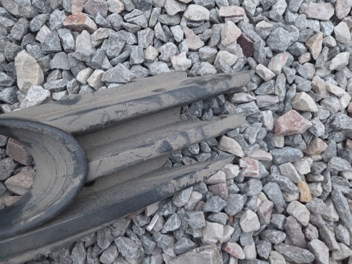 grid of a bumper left front OPEL VECTRA C LIFT 05-09 13182924