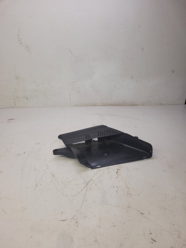 Впускний повітрозабірник AUDI A4 B8 LIFT A5 8K0129618E