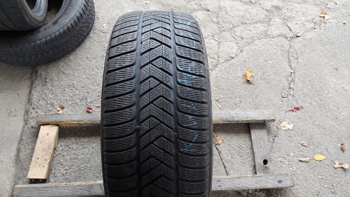 235 / 55r19 101h Pirelli Scorpion Winter MOE RSC