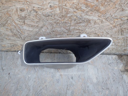 2015- - Левый наконечник выхлопной трубы AUDI A4 B9 8W 8W0253825M