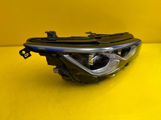 light right front VW Golf VIII GTE USA Matrix 5H0941060G