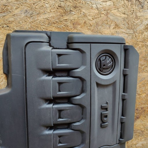 Skoda Superb B8 3V motor cover upper TDI04L103925T