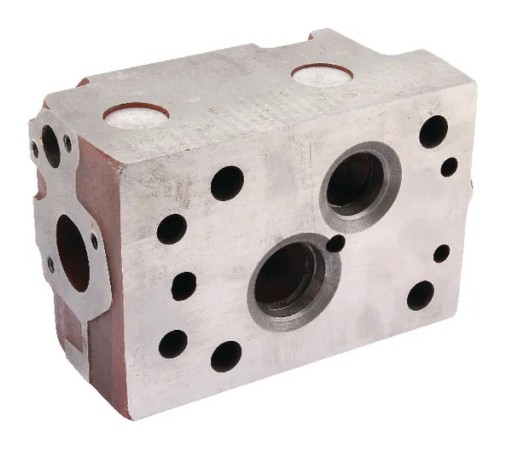 71010501 - Головка двигуна Zetor