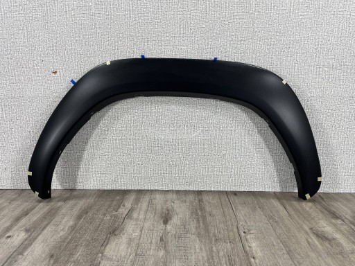 TOYOTA HILUX VIII 2015-> moulding of a fender right rear part