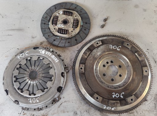 PEUGEOT MINI 1.6VTI VOLANO USATO V756176580 disco di pressione 706