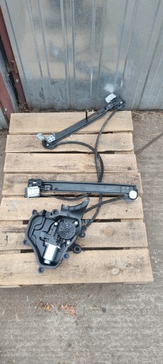 Электродвигатель стеклоподъемника левый передний механизм сиденья vw 6r0959801p 6j3837401f