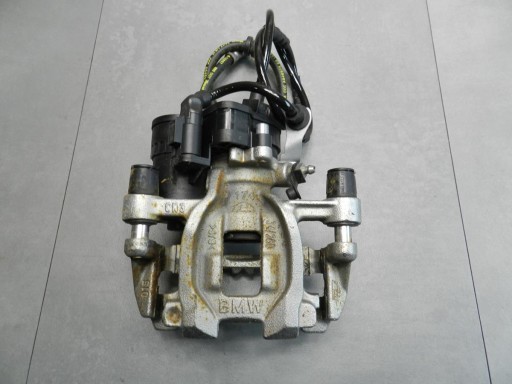 BMW X1 F48 2.0 D caliper right rear part 6880380