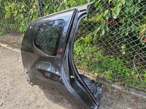 Dacia duster i lift права задня четвертна панель nv676