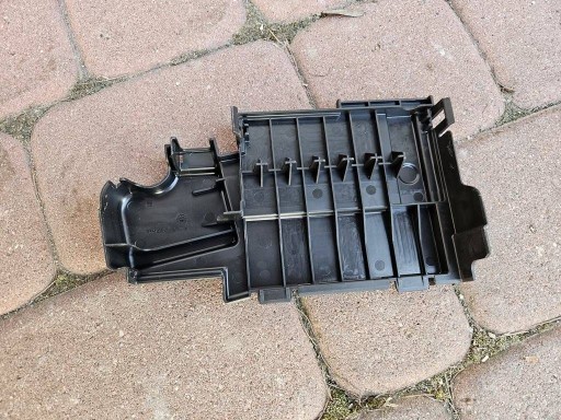 obal kryt obalu pojistek kryt Opel Astra K