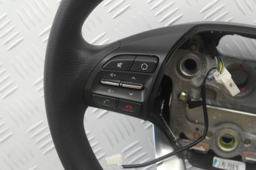 HYUNDAI i30 III 16-23 lenkrad MULTIFUNKCYJNA ZWYKLA NIE Leder LADNA OE