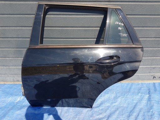 Tür links heck MERCEDES W212 KOMBI C040 040
