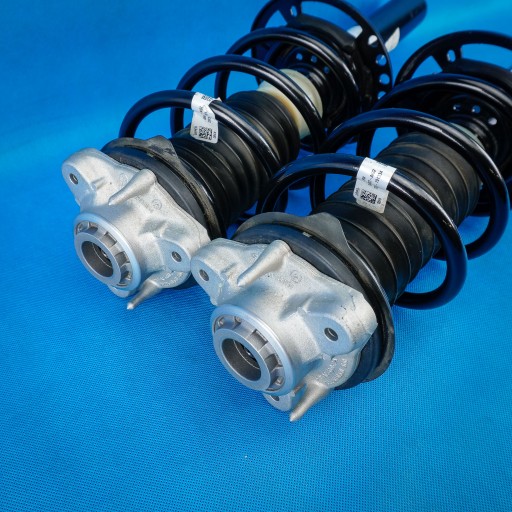 shock absorbers front komplet M Sport BMW X3 G01 6871781 6871782 16km