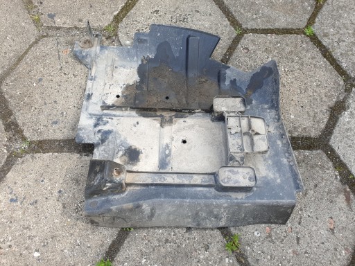 960 520 - ACTROS MP4 ЗАХИСТ ДВИГУНА ВЕНТИЛЯТОРА ПІД СХОДИНКУ