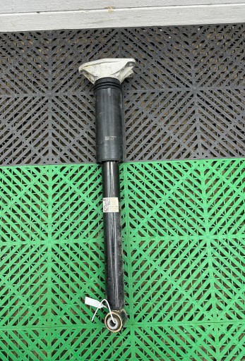 Stoßdämpfer hinten heck BMW X1 U11 5A8A436