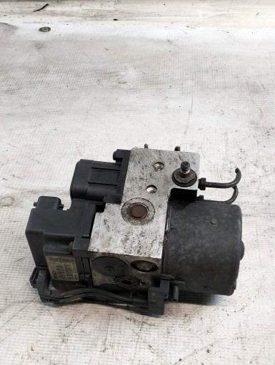 VOLVO V40 i 1999r 1.6 77KW pumpa ABS 30857585 BOSCH 0265216462