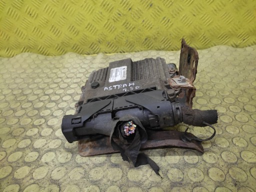 OPEL ASTRA H control unit of the engine 55566036