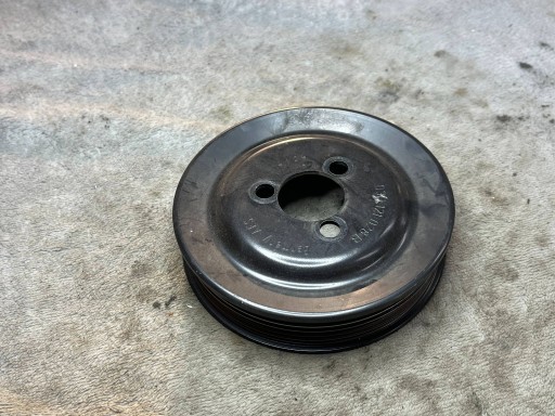 Oryginalne remenica pompy vode SKODA 03D121028B !J