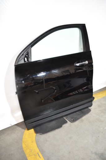 IDEALNE door front front left MERCEDES GLA H247 of wheels. 696 1