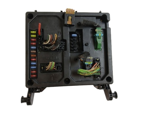 VW SHARAN and FORD GALAXY fuse box 7M3962258AH