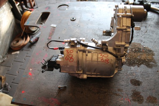 3068. REDUKTOR gearboxes of the gear AUDI 0EU901091J 0EU901091G 0EU901131K