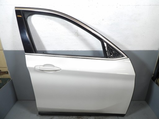 BMW X1 F48 dveře předek pravé A96