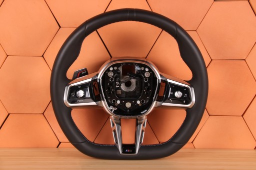 BMW G70 originál SKORZANA steering wheel, m-packet LOPATKA BOOST