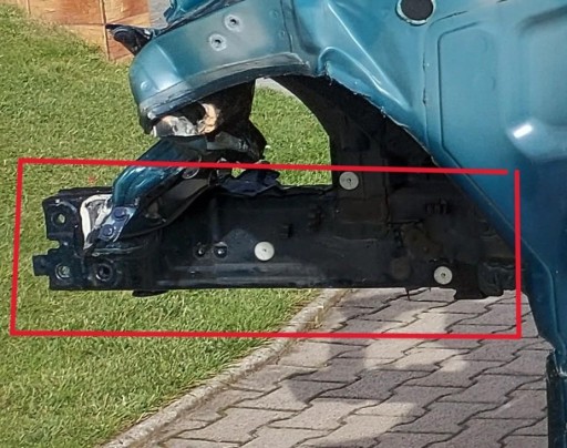 BMW G02 X4 M40i 2023 pillar b central left threshold left side