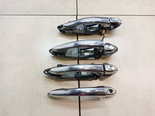 ЗОВНІШНЯ ДВЕРНА РУЧКА В ЗБОРІ ROVER 75 1.8