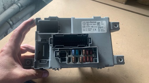 Запобіжники doblo bsi корпус 28385758 00519383540