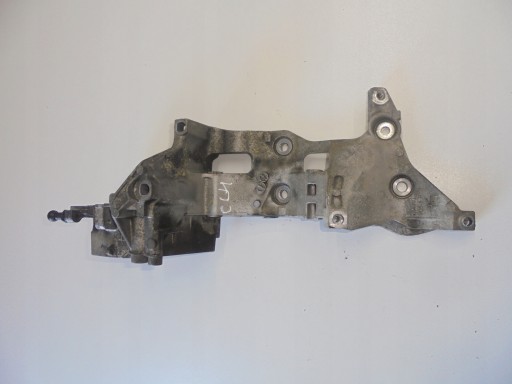 04L903143B - VW AUDI SEAT 1.6 2.0 TDI ЛАПА ГЕНЕРАТОРА