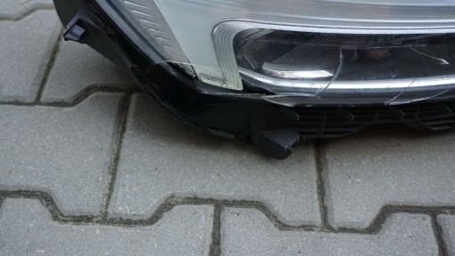 VOLVO XC60 II - light front right MID LED