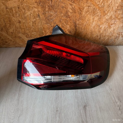 light rear right CITROEN C4 III 2021 ROK 9831100080