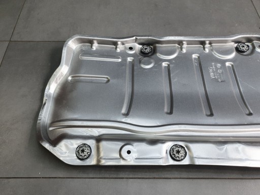 Audi A3 8Y hb cover termiczna 5Q0825701E