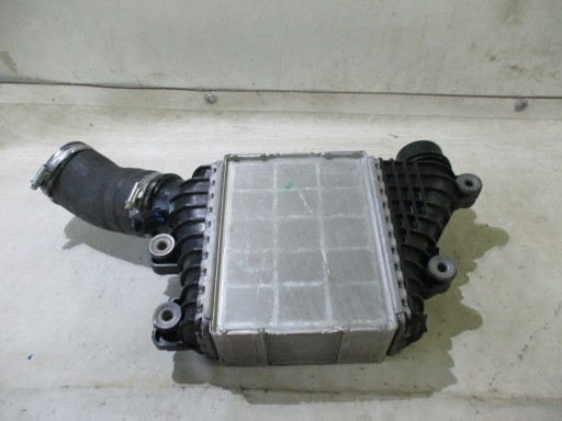 chladič intercooler Range Rover EVOQUE 2,0 D 15r-Land Rover GJ32-9L440-AD