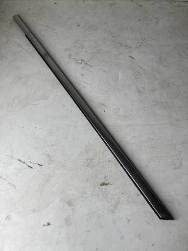 moulding dust door right front CITROEN C4 PICASSO II CHROM 9677090880