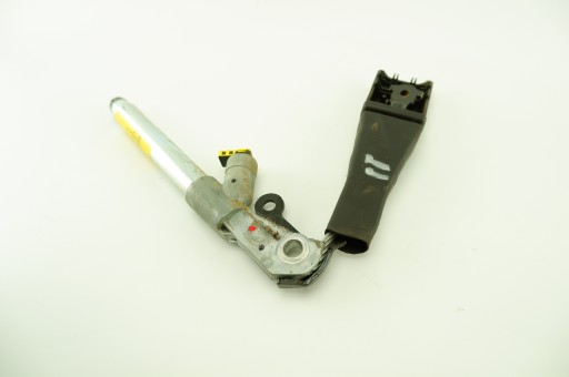 ПЕРЕДНІЙ ПРАВИЙ НАТЯГУВАЧ РЕМЕНЯ INSIGNIA A 305536910 UK