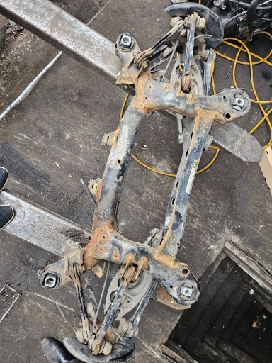 E82 E88 - Балка підвіски задні важелі важелі bmw e81 e90 e91 e92 e87 eu 06'