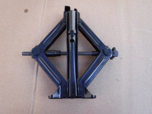 Домкрат колесный для FORD FOCUS MK4