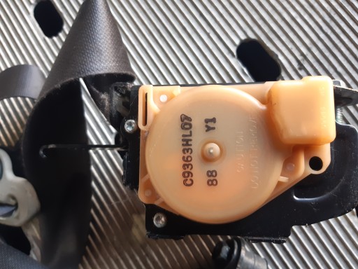 Impreza III GH 07-11 r Gurten Sicherheits links vorne C9363HL07