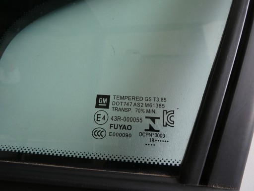 window gasket door left front 2018 OPEL ASTRA K