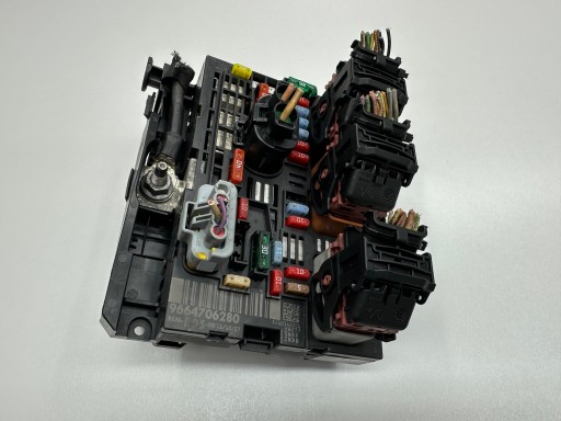 МОДУЛЬ КОНТРОЛЕРУ BSM BERLINGO III PARTNER 9664706280 R05