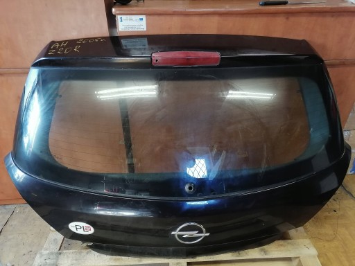 boot door OPEL ASTRA H Z20R HB mam 2 sztuki