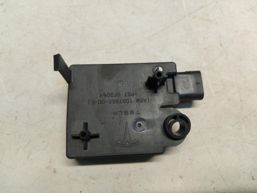 TESLA 3 III module control unit 1097855-90-H