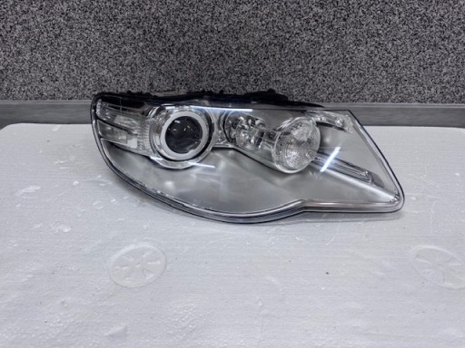 light right VW Touareg 7L6 LIFT Bi Xenon positioning 2009